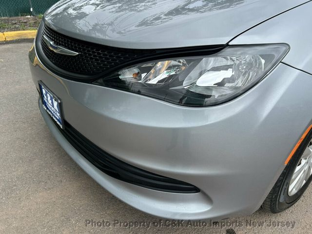 2020 Chrysler Voyager L FWD - 23060196 - 18