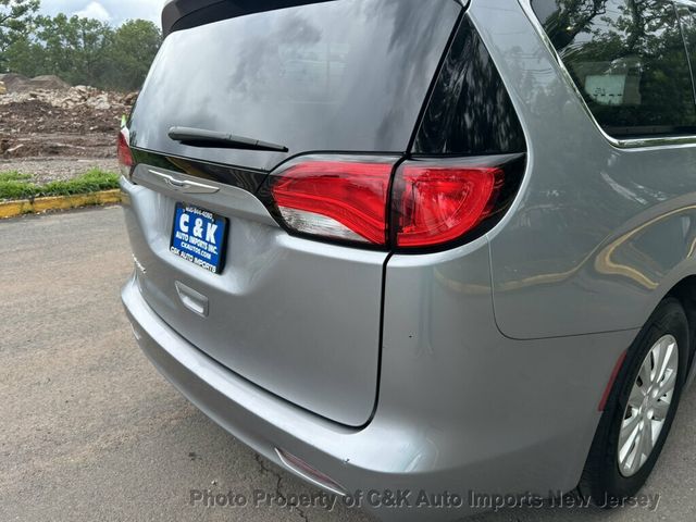 2020 Chrysler Voyager L FWD - 23060196 - 22