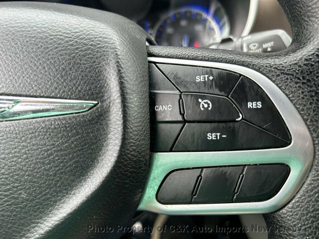 2020 Chrysler Voyager L FWD - 23060196 - 41