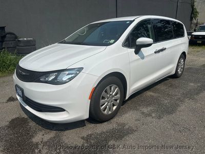 2020 Chrysler Voyager