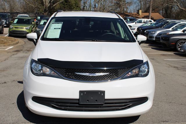 2020 Chrysler Voyager LX FWD - 22942098 - 1