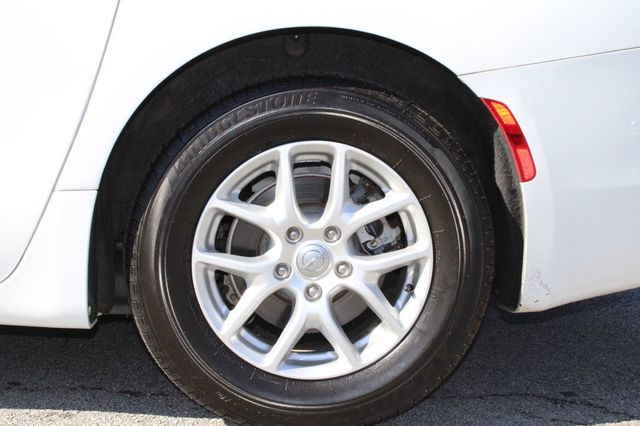 2020 Chrysler Voyager LX FWD - 22942098 - 19