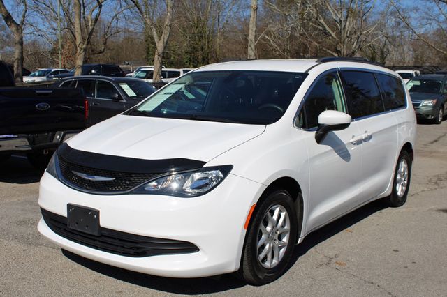 2020 Chrysler Voyager LX FWD - 22942098 - 2