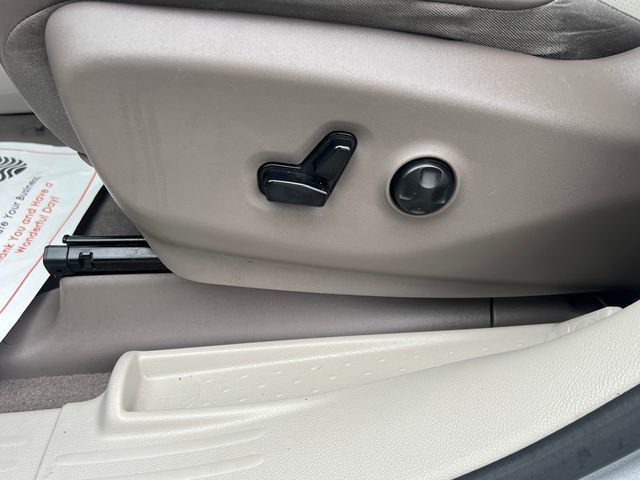 2020 Chrysler Voyager LX FWD - 22950543 - 10