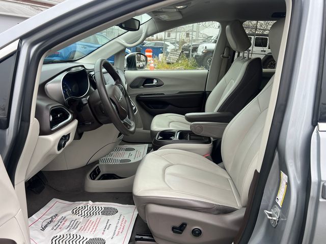 2020 Chrysler Voyager LX FWD - 22950543 - 11