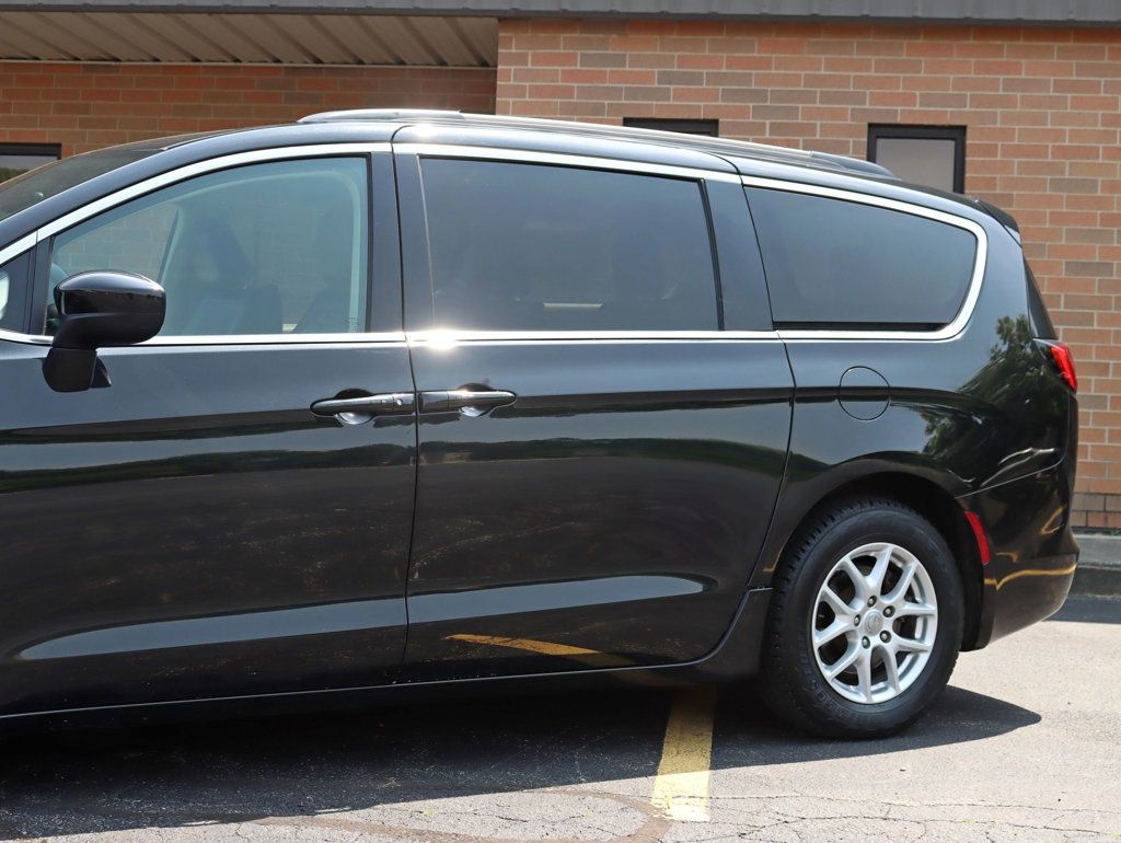 2020 Chrysler Voyager LXi FWD - 22863638 - 1