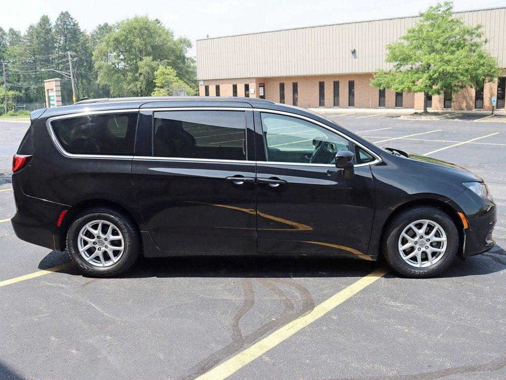 2020 Chrysler Voyager LXi FWD - 22863638 - 7