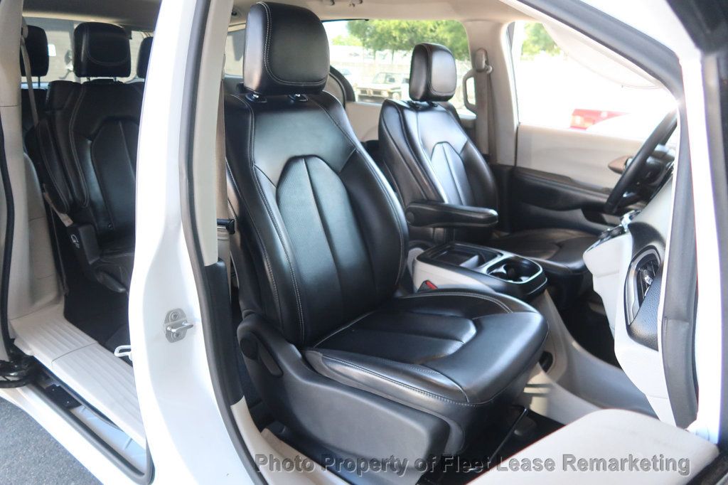 2020 Chrysler Voyager Voyager LXi - 23028049 - 24