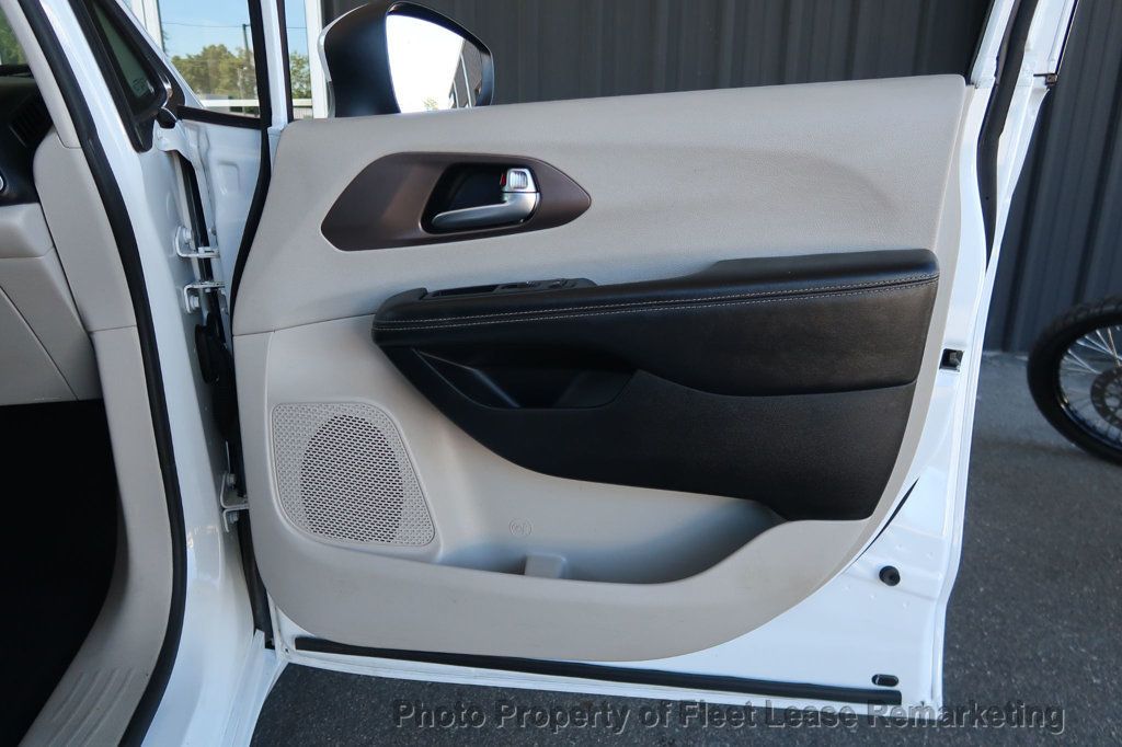 2020 Chrysler Voyager Voyager LXi - 23028049 - 26