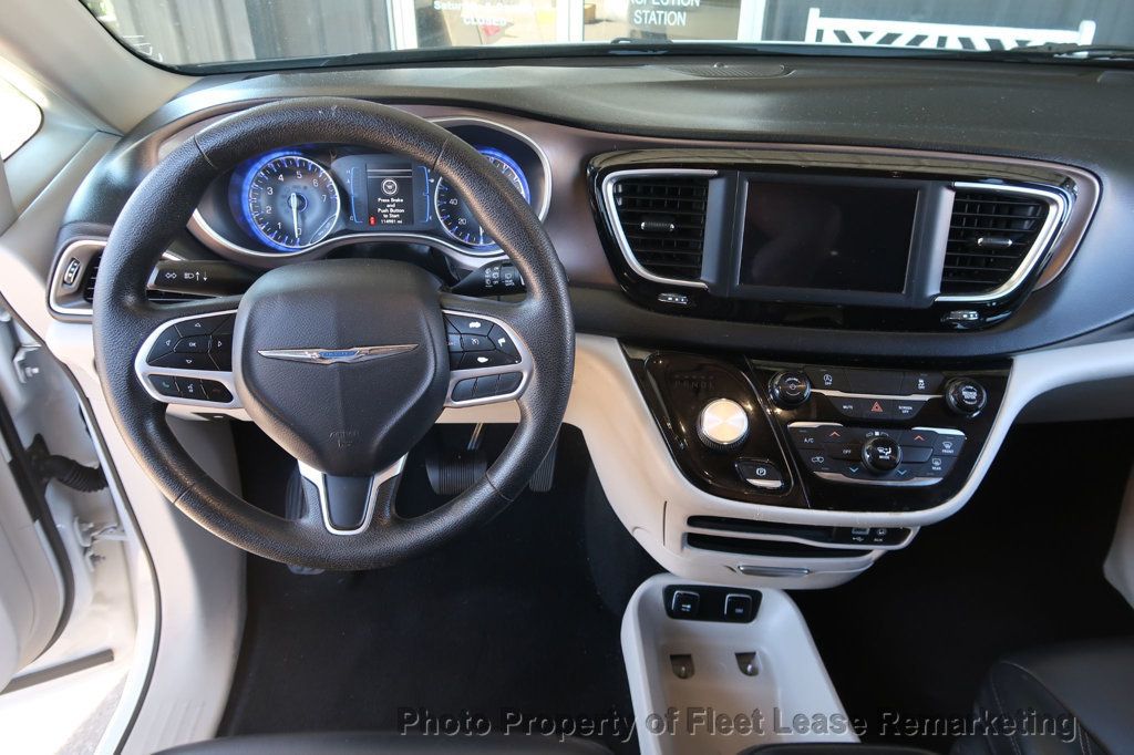 2020 Chrysler Voyager Voyager LXi - 23028049 - 27