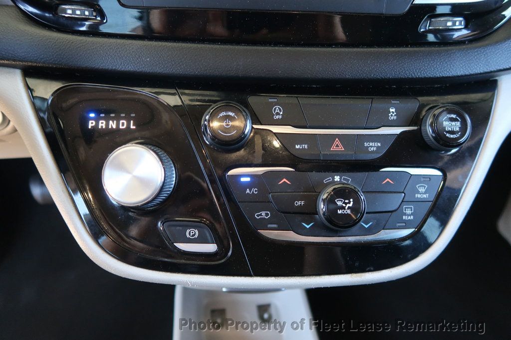 2020 Chrysler Voyager Voyager LXi - 23028049 - 34
