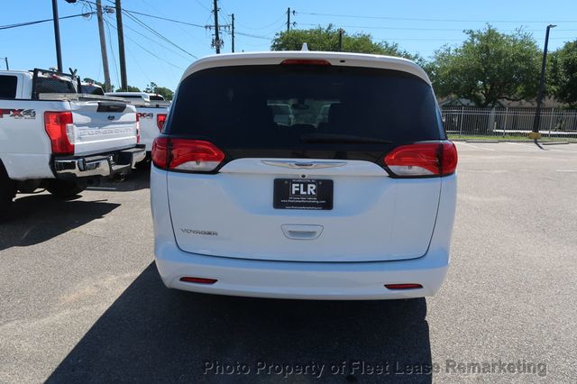 2020 Chrysler Voyager Voyager LXi - 23028049 - 3