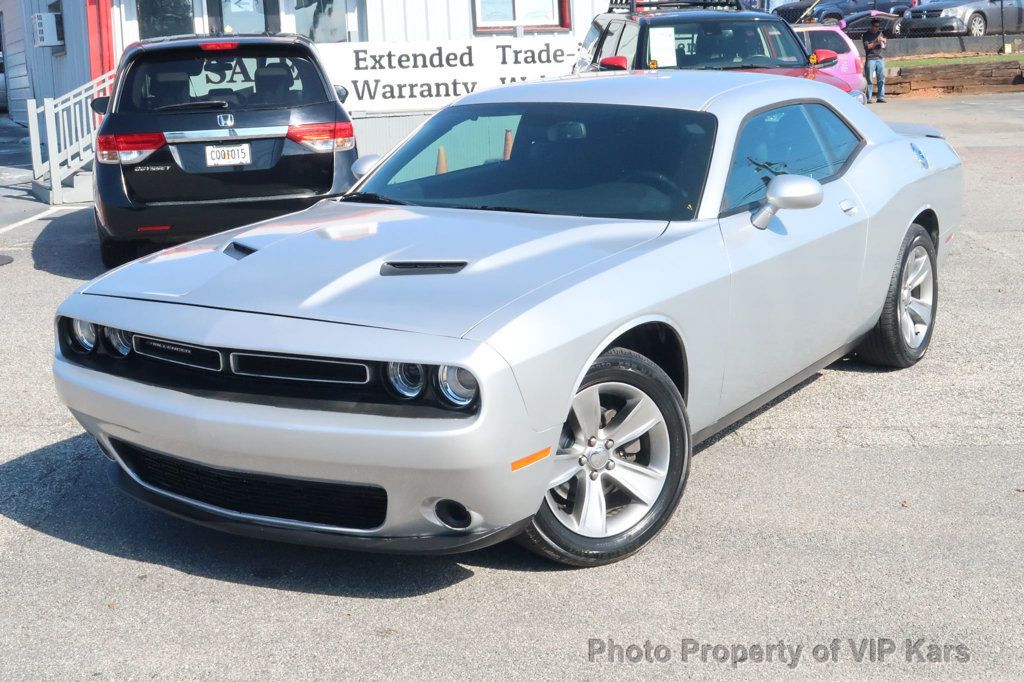 2020 Dodge Challenger SXT RWD - 22618859 - 25