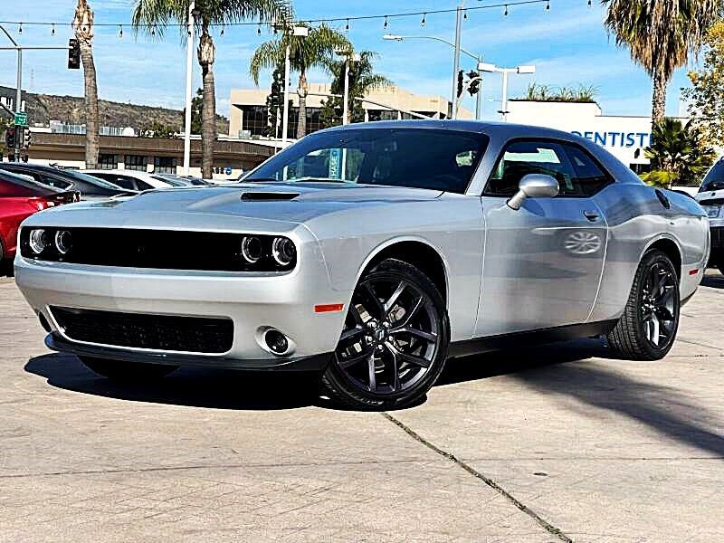 2020 Dodge Challenger SXT RWD - 21732649 - 26