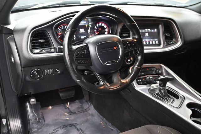 2020 Dodge Challenger SXT RWD - 22999912 - 13