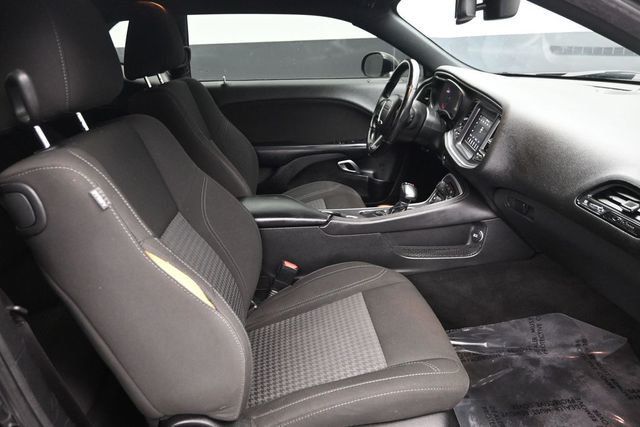 2020 Dodge Challenger SXT RWD - 22999912 - 15