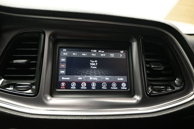 2020 Dodge Challenger SXT RWD - 22999912 - 18
