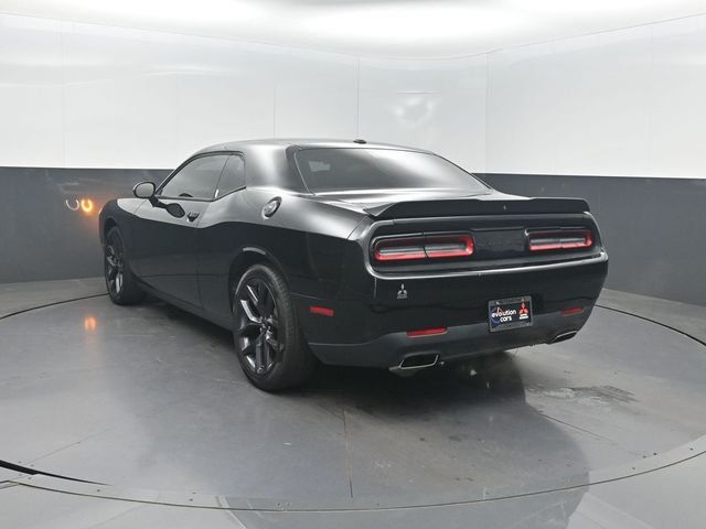 2020 Dodge Challenger SXT RWD - 22999912 - 27