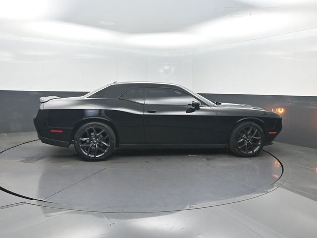 2020 Dodge Challenger SXT RWD - 22999912 - 30
