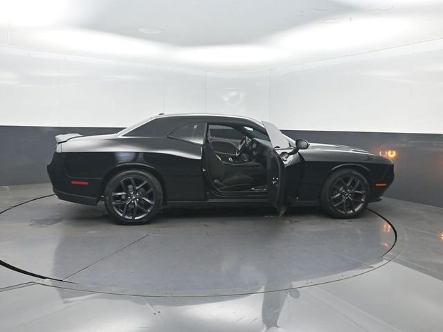 2020 Dodge Challenger SXT RWD - 22999912 - 34