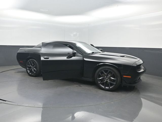 2020 Dodge Challenger SXT RWD - 22999912 - 35