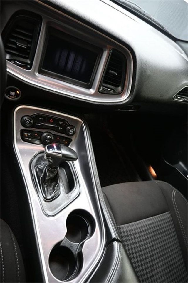 2020 Dodge Challenger SXT RWD - 22969875 - 17