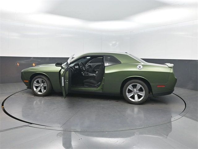 2020 Dodge Challenger SXT RWD - 22969875 - 34