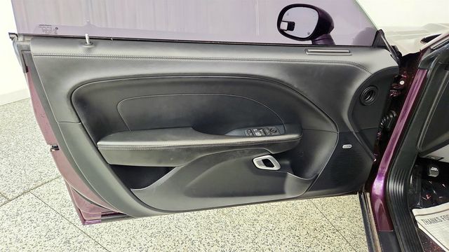 2020 Dodge Challenger SXT RWD w/ Convenience Group & Plus Pkg - 23061728 - 9