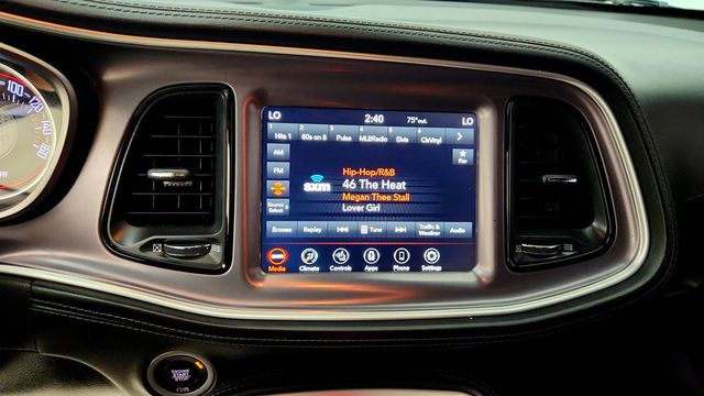 2020 Dodge Challenger SXT RWD w/ Convenience Group & Plus Pkg - 23061728 - 16