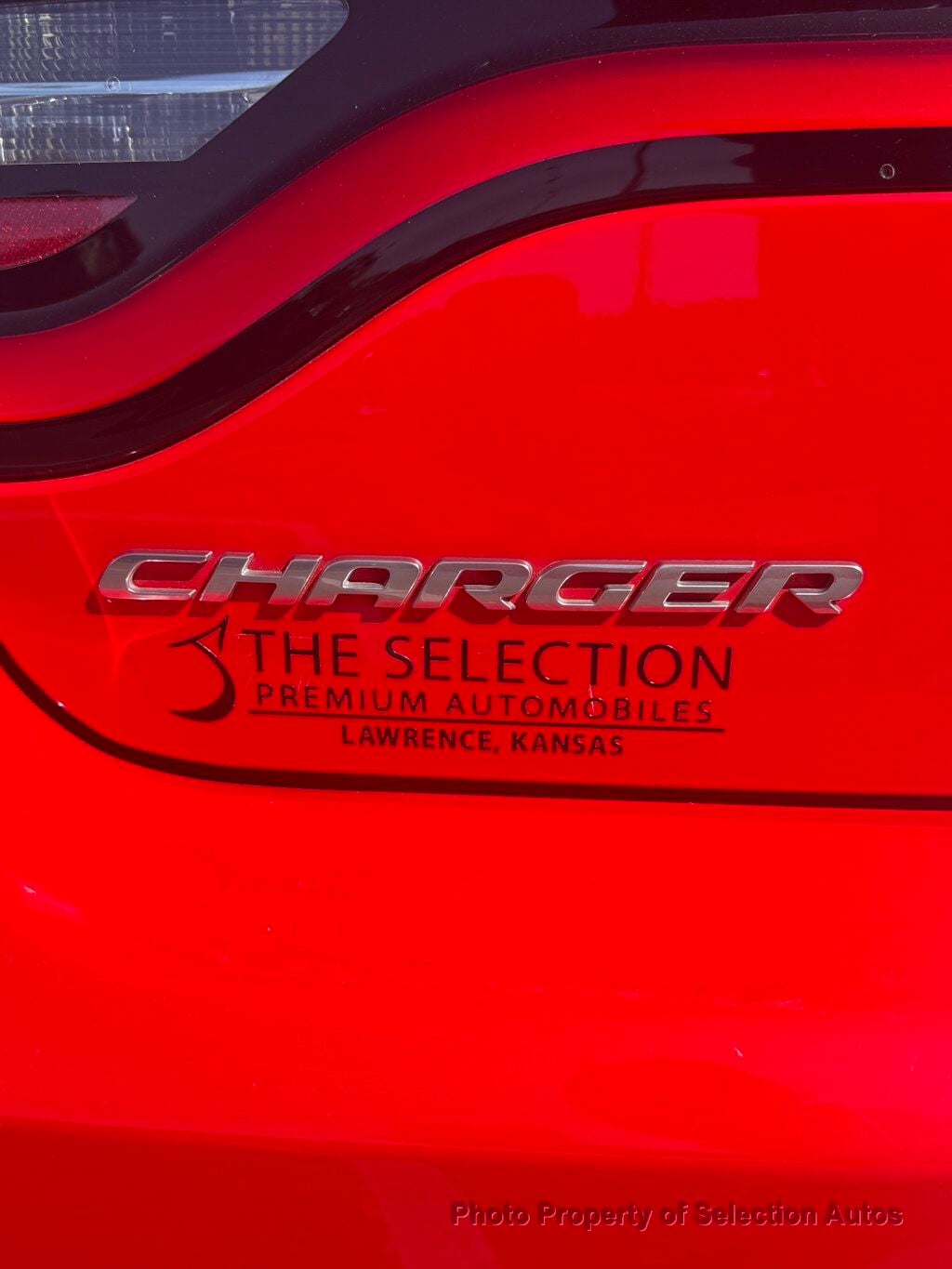 Dodge Charger photo 9