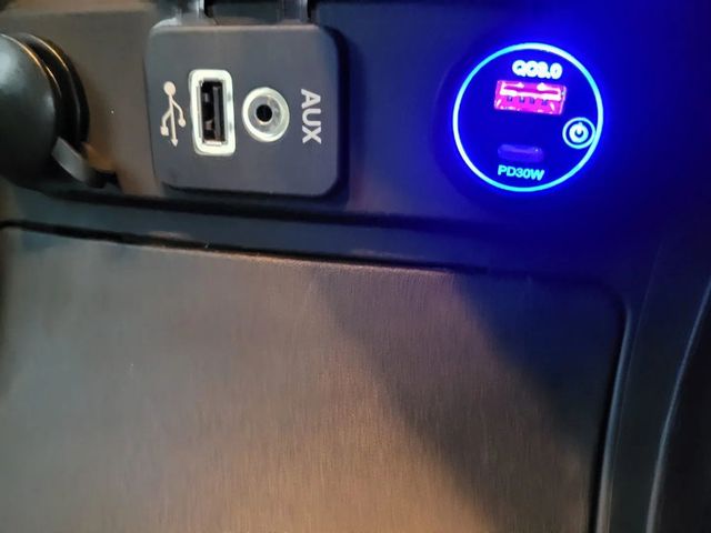 2020 Dodge Charger Sedan 4D Police AWD 5.7L V8 - 22948980 - 20