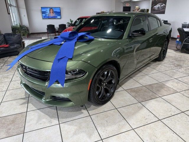 2020 Dodge Charger SXT photo 2