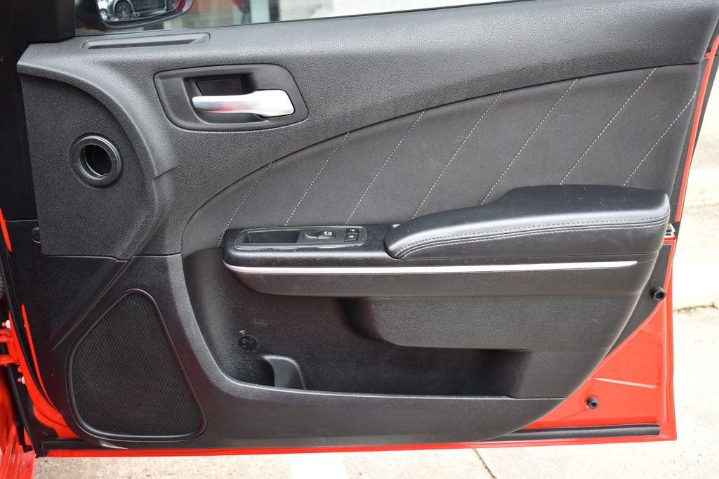 2020 Dodge Charger SXT RWD - 22951524 - 42