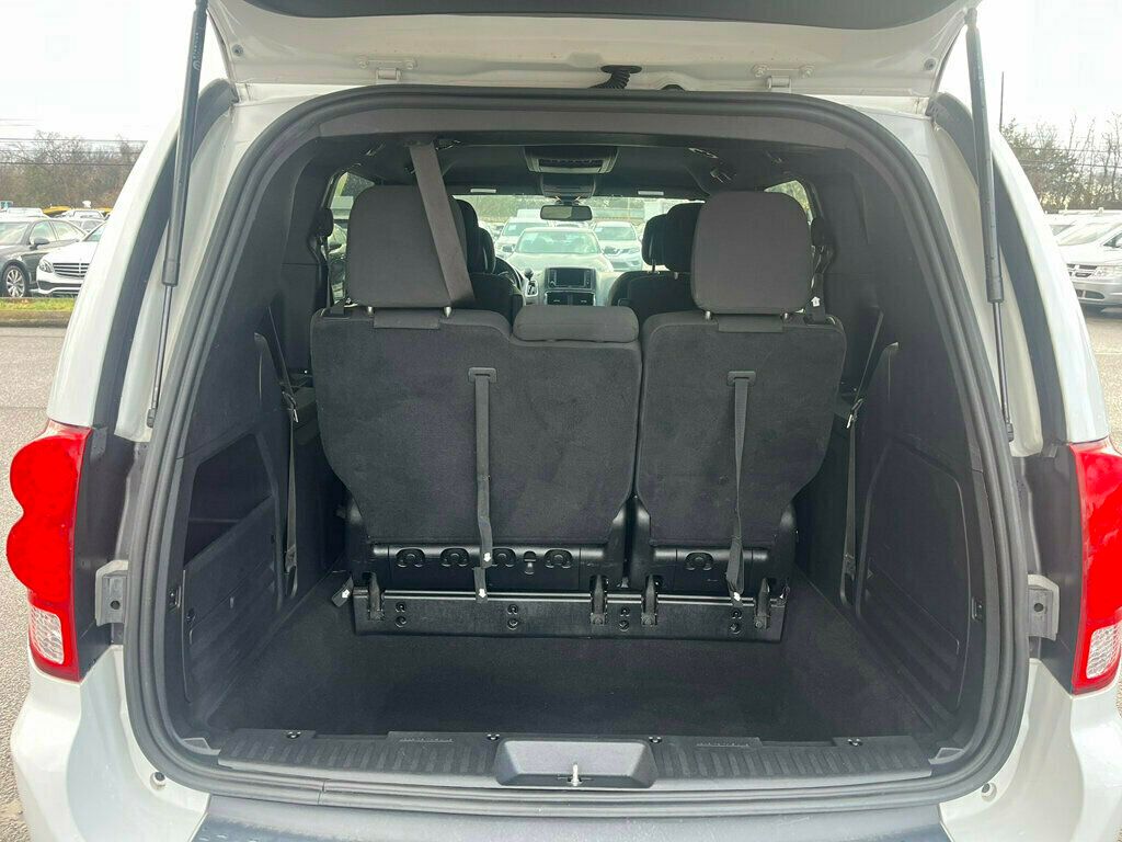 2020 Dodge Grand Caravan Minivan with DVD Player!  - 22972631 - 11