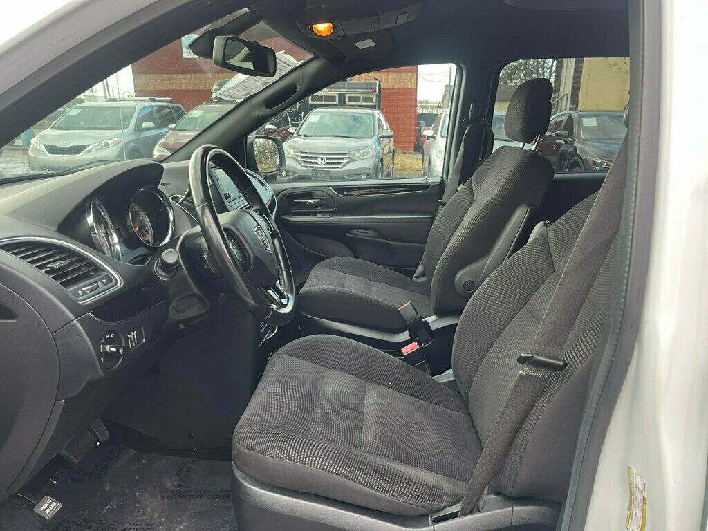 2020 Dodge Grand Caravan Minivan with DVD Player!  - 22972631 - 13