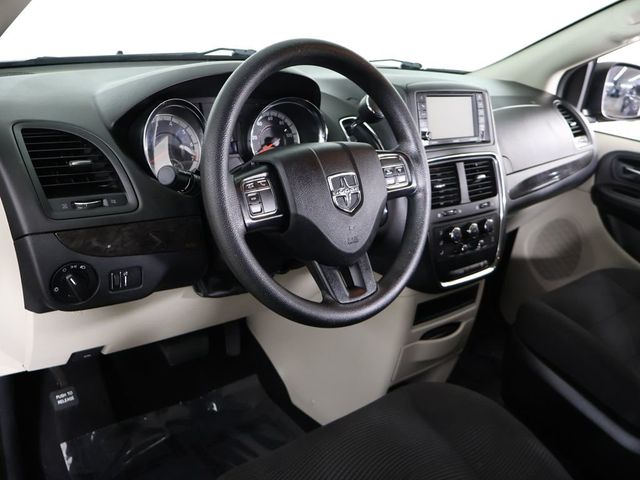 2020 Dodge Grand Caravan SE - 23042853 - 18