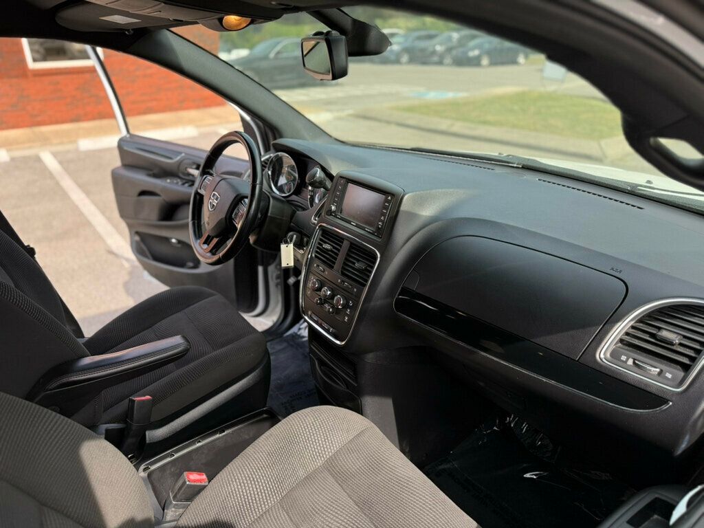 2020 Dodge Grand Caravan SE Wagon - 22893557 - 16