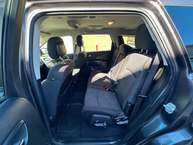 2020 Dodge Journey SE Value FWD - 22905717 - 19