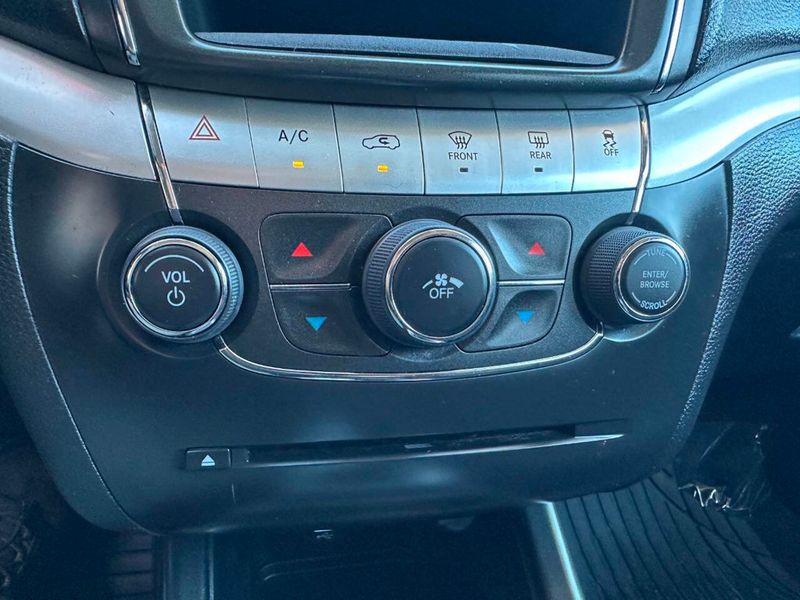 2020 Dodge Journey SE Value FWD - 22905717 - 39