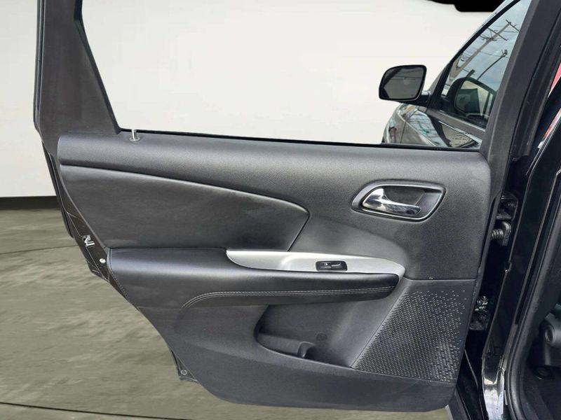 2020 Dodge Journey SE Value FWD - 22977675 - 11