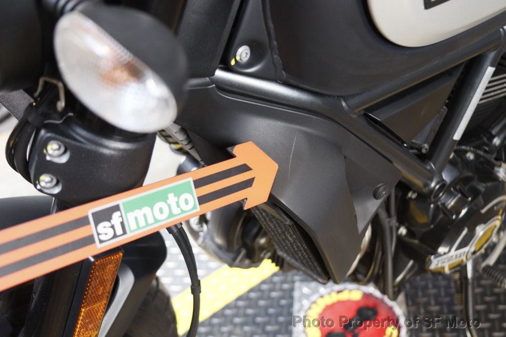 2020 Ducati Scrambler Icon Dark One Owner Bike! - 22349508 - 32