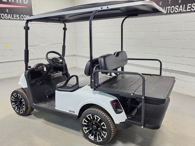 2020 E-Z-GO RXV ELiTE Certified Pre-Owned  - 22990597 - 31