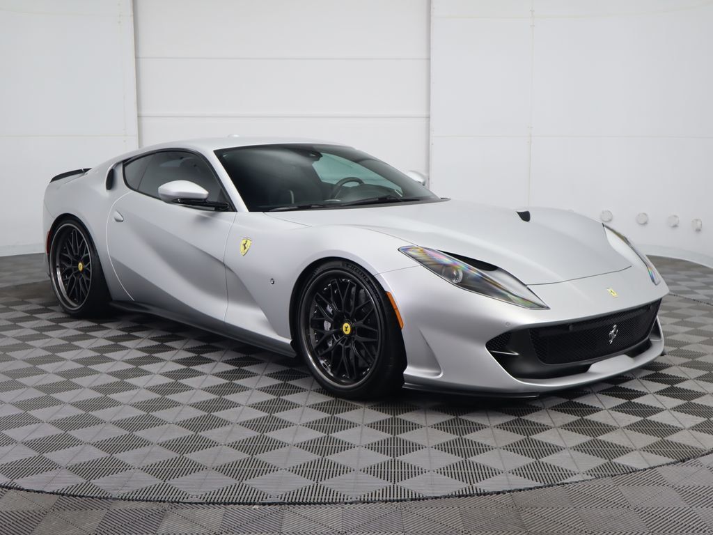 Ferrari 812 Superfast - White Wrap