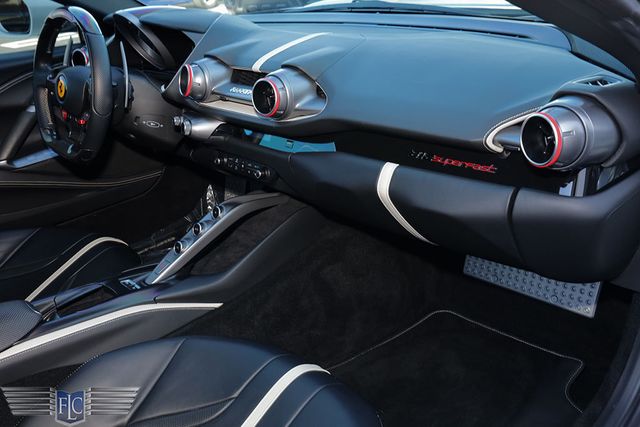 2020 Ferrari 812 Superfast Coupe - 22951758 - 18