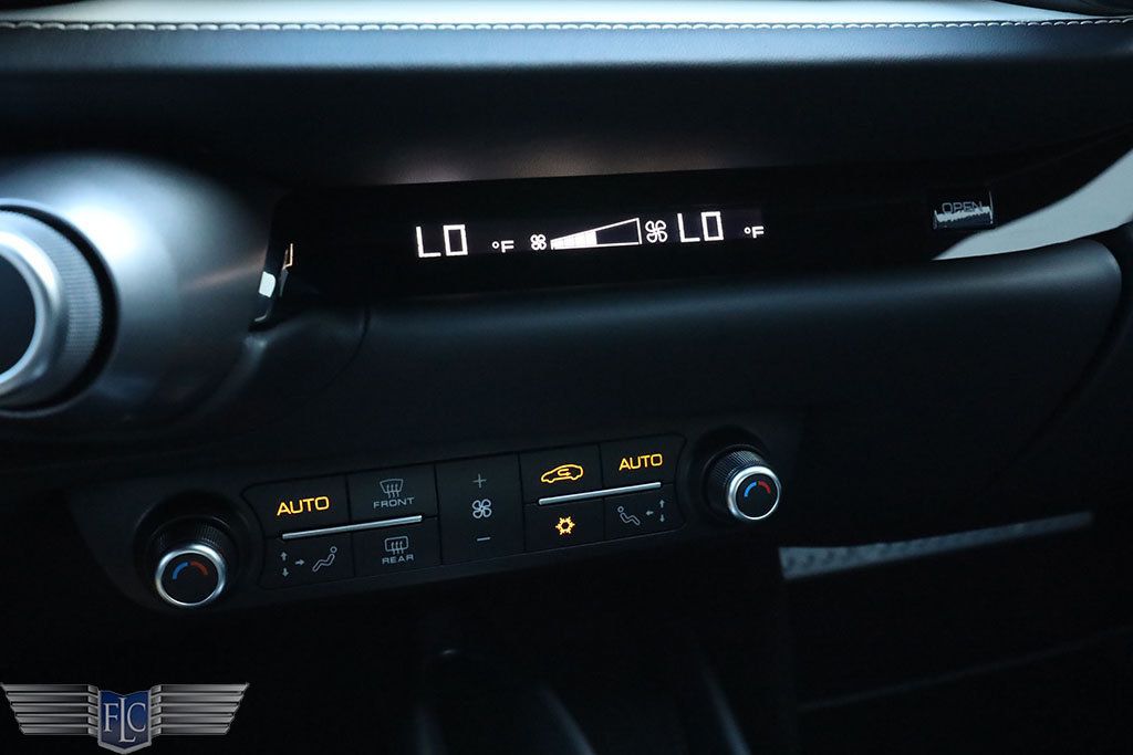 2020 Ferrari 812 Superfast Coupe - 22951758 - 21