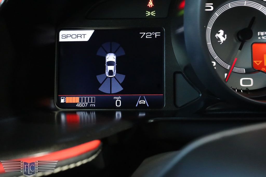 2020 Ferrari 812 Superfast Coupe - 22962182 - 29