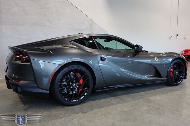 2020 Ferrari 812 Superfast Coupe - 22962182 - 5