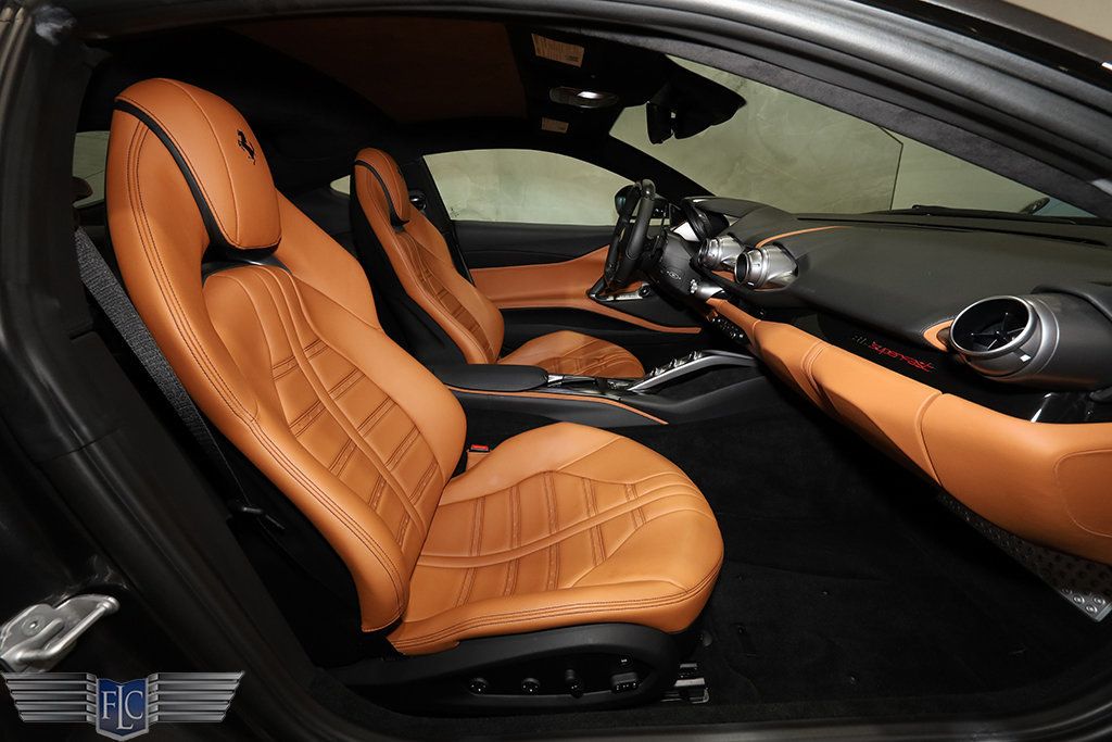 2020 Ferrari 812 Superfast Coupe - 23009030 - 17