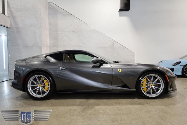 2020 Ferrari 812 Superfast Coupe - 23009030 - 2