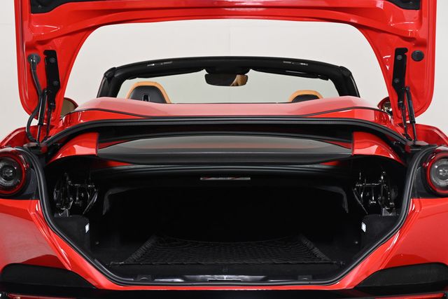 2020 Ferrari Portofino  - 22999233 - 24